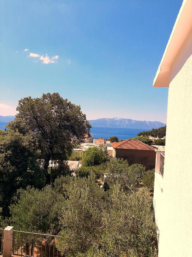 Villa Markic Drvenik  Buitenkant foto